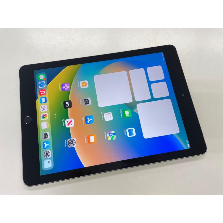 iPad (第6世代) Wi-Fi+Cellularモデル 32GB au ☆送料無料☆良品