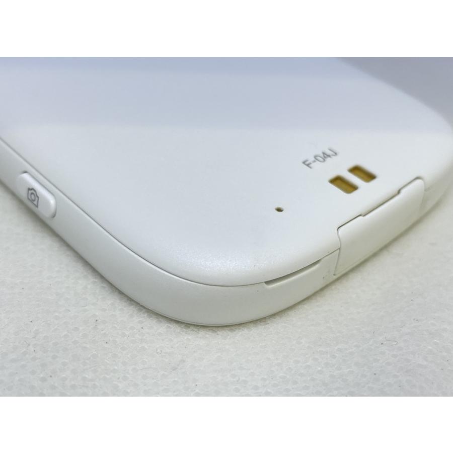 ☆送料無料☆docomo☆らくらくスマートフォン4 F-04J☆ホワイト