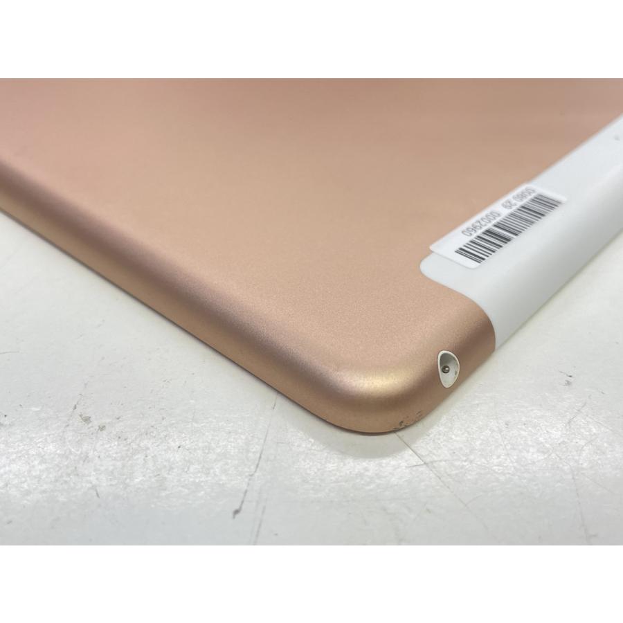 ☆送料無料☆ジャンク☆docomo☆iPad 第7世代 Wi-Fi+Cellular 32GB