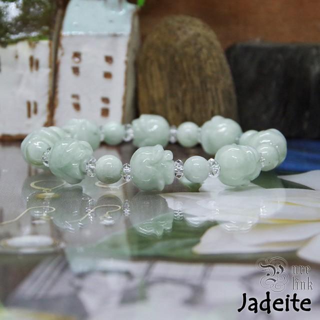 生命力を象徴する魔石『本翡翠・ジェダイト』蓮花ブレスレット :JadeiteHas-5980:魔石の部屋 天然石とギフトのお店 - 通販