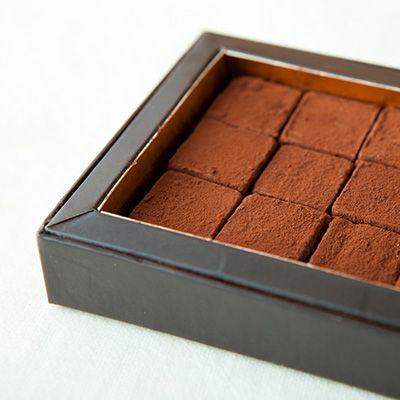 神戸 岡本の石畳 生チョコ 18粒 015 ラトリエ ドゥ マッサ 通販 Yahoo ショッピング