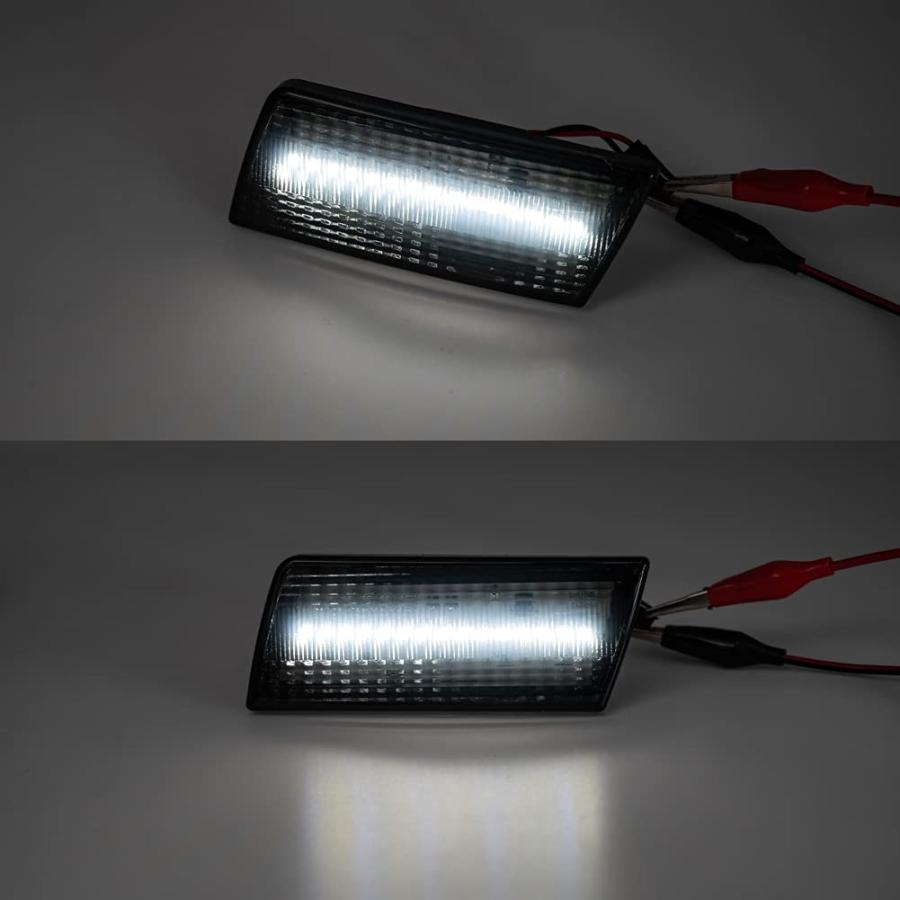 【並行輸入品】クライスラー300 2005 2014フロントバンパーサイドマーカーランプ運転ランニングライトスモークレンズ用ホワイトフルLEDサの画像