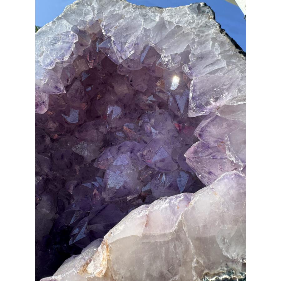 天然石 アメジスト 紫水晶 ドーム 原石 大きい クラスター 25.5kg 送料無料 鉱物 石 特大 塊 結晶 ジオード パワーストーン 置物 オブジェの画像