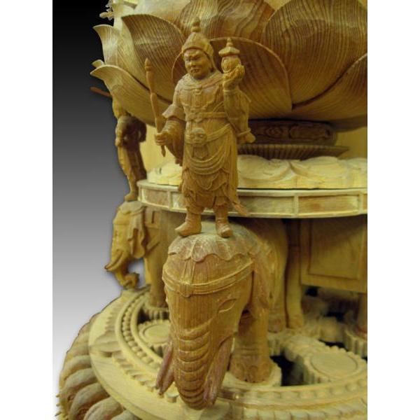 仏像 普賢延命菩薩 厨子入り 全高1m8cm 檜木地仕上 木彫り 彫刻 延命長寿 仏像販売 伝統工芸 仏教アート 木製仏像 精巧な彫刻の画像