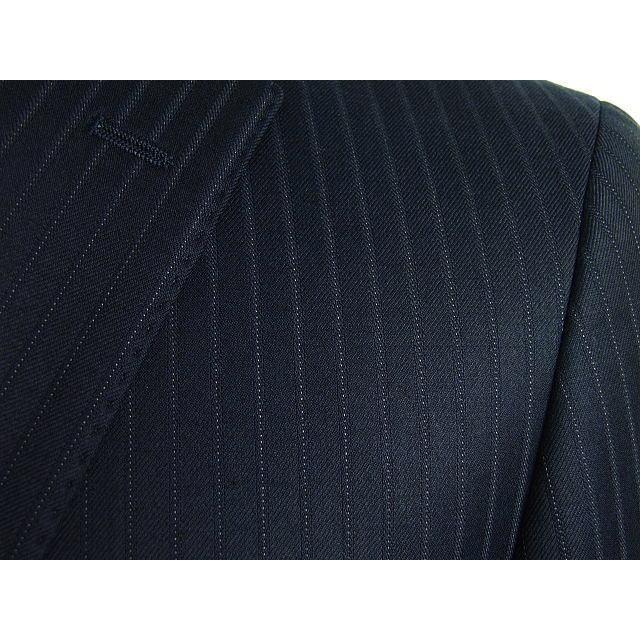 【YA体】【A体】【AB体】【秋冬春】【Ermenegildo Zegna  ゼニア〜TRAVELLER】スタイリッシュタイプ（ワンタック） 2Bシングルスーツ/紺ストライプの画像