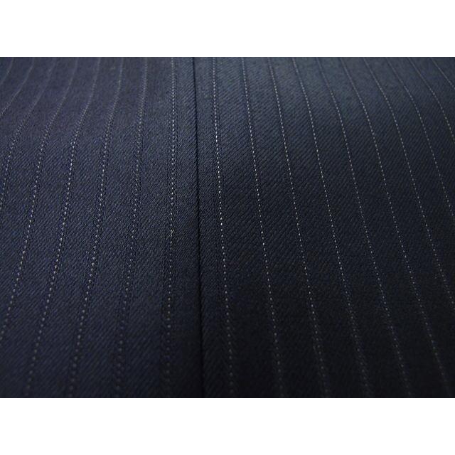 【YA体】【A体】【AB体】【秋冬春】【Ermenegildo Zegna  ゼニア〜TRAVELLER】スタイリッシュタイプ（ワンタック） 2Bシングルスーツ/紺ストライプの画像