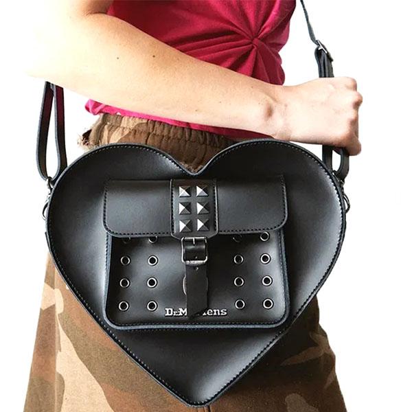 Dr.Martens 新モデル ドクターマーチン HEART BACKPACK ハート