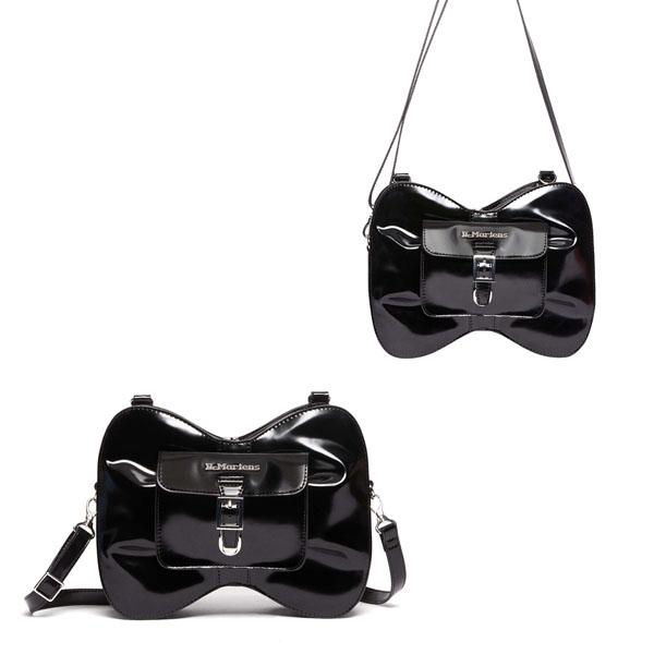 Dr.Martens ドクターマーチン BOW BAG ボー バッグ AD083001 黒 Dr.Martens ドクターマーチン BOW BAG ボー バッグ AD083001 黒