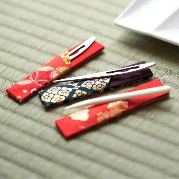 菓子切り ステンレス 刺繍袋入り 赤 菓子切 お中元 茶道具 茶道 薄茶用