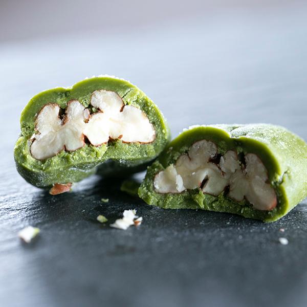 抹茶チョコレートナッツ 1箱 80g 秋・冬限定　お中元 プレゼント お菓子 スイーツ 洋菓子 贈り物 ギフト お取り寄せ お土産 帰省土産 クリスマス |  | 03