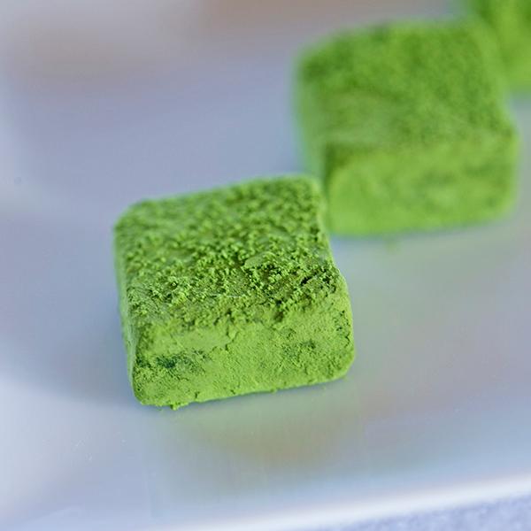 抹茶生チョコレート 1箱8個入　お中元 プレゼント お菓子 スイーツ 贈り物 ギフト お取り寄せ お土産 帰省土産 クリスマス |  | 03
