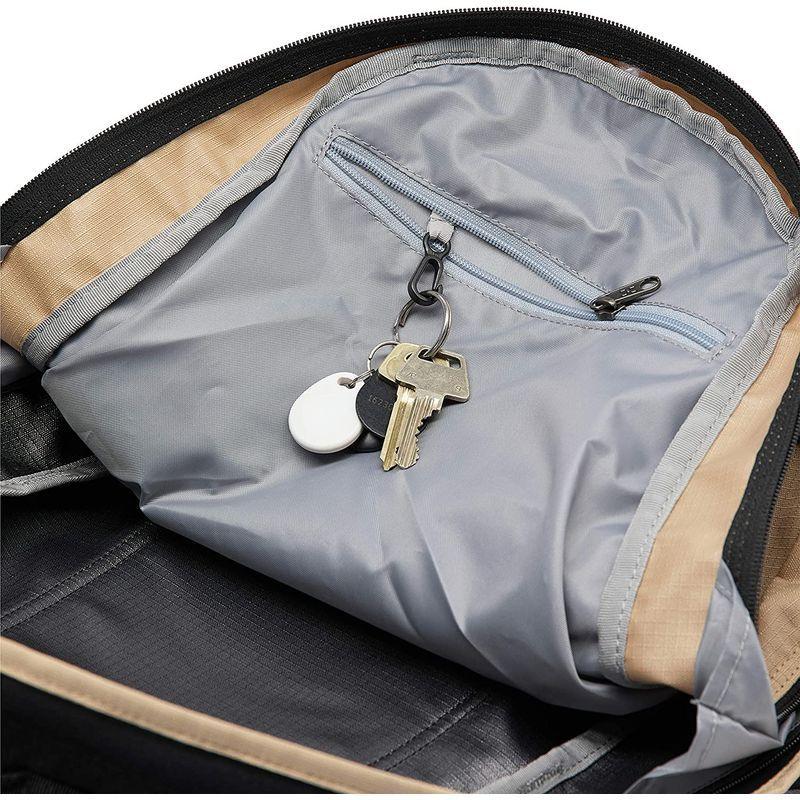 ホグロフス リュックサック タイトミディアム Tight Medium True black/sand リュックサック タイトミディアム Tight Medium True black/sand