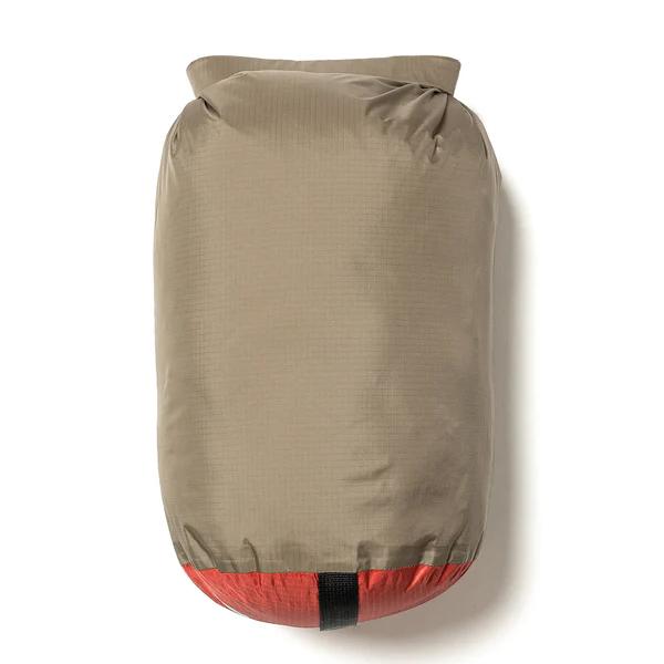 ナンガ COMPRESSION BAG M / コンプレッションバッグ M COYOTE アウトドア収納バッグ 4938101052870