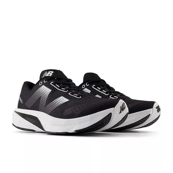 New Balance（ニューバランス） FuelCell Rebel v4 MFCXCS4D