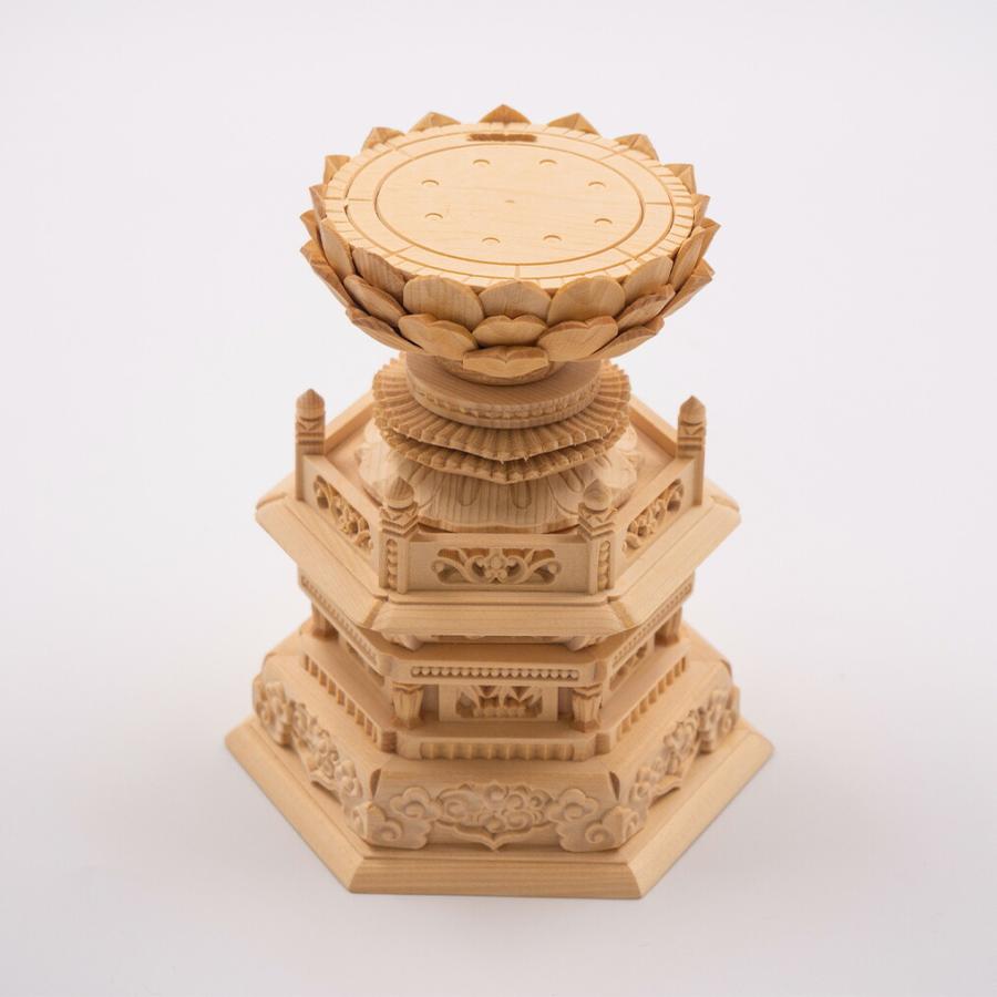 総白木彫六角台座(大日如来) 2.5寸 高さ28.5cm×巾13.8cm×奥行10.2cm