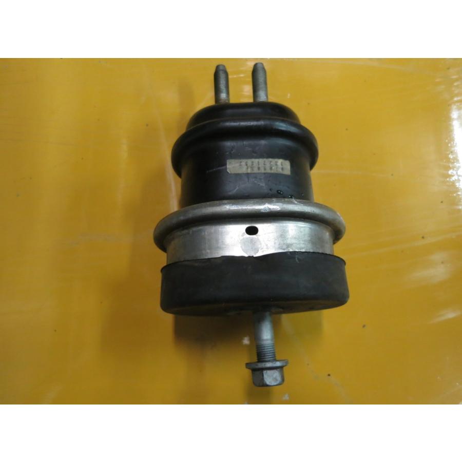 TOT レクサス LS LS600 LS600h UVF45 フロント エンジンマウント 12361