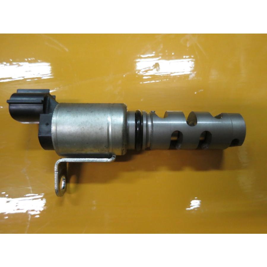 TOT レクサス LS LS600 LS600h UVF45 カムタイミング オイル コントロール バルブ 右 1533038010