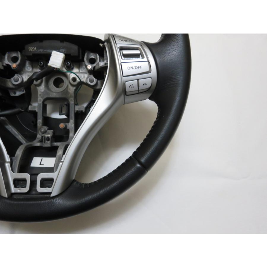 エクストレイル T32 NT32 HT32 HNT32 革 ステアリング ハンドル