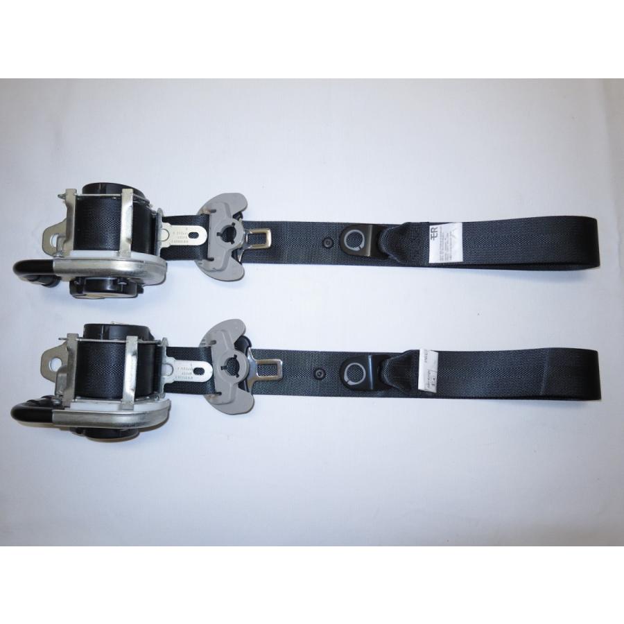 アクア nhp10前期型 助手席側テールランプ 中古品状態良