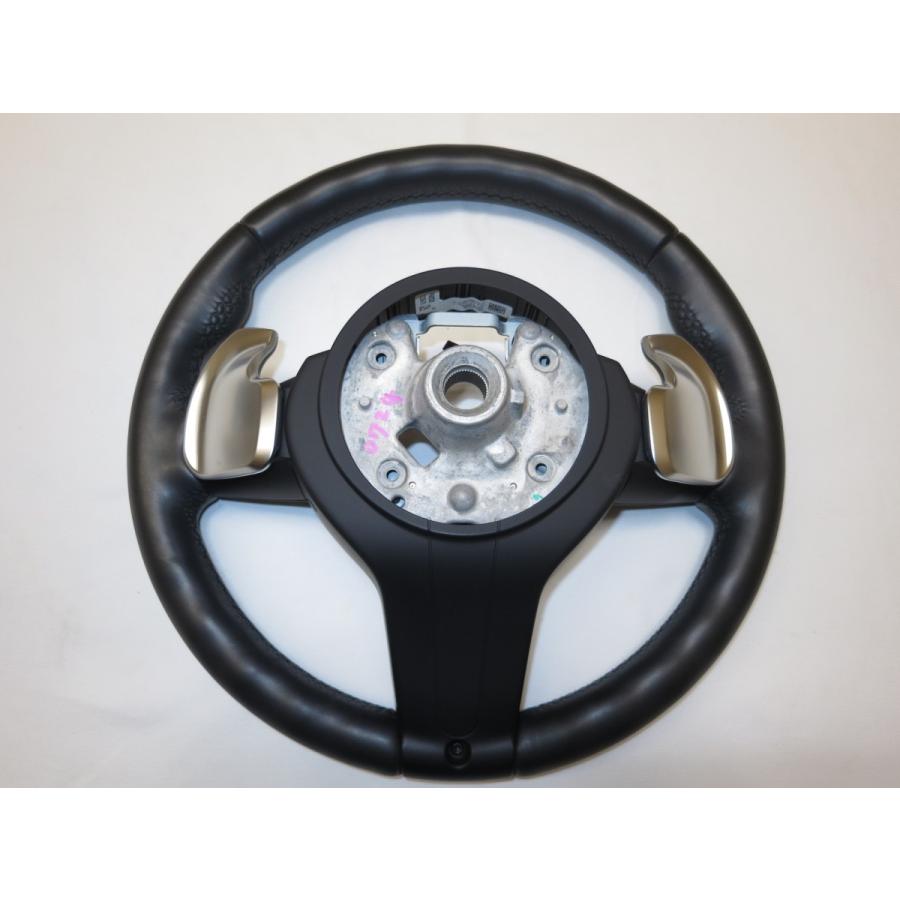 BMW　320 i用純正ステアリングハンドル BMW320 i用純正ステアリングハンドル