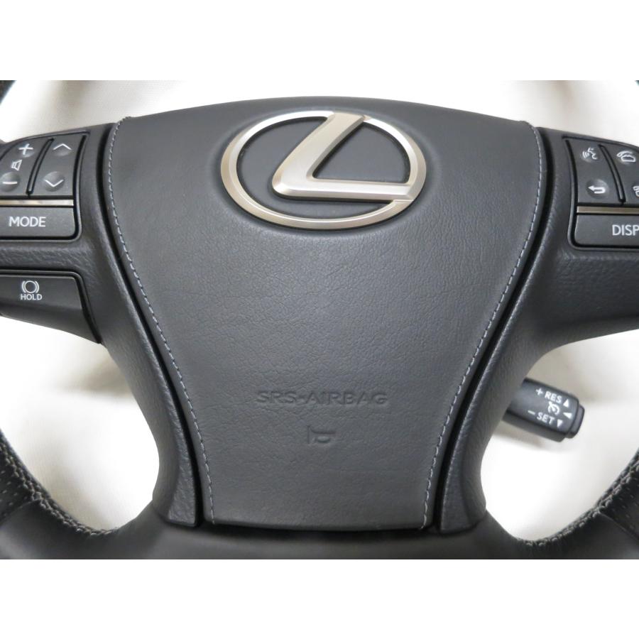 LS460 後期 ステアリング下内装パネル