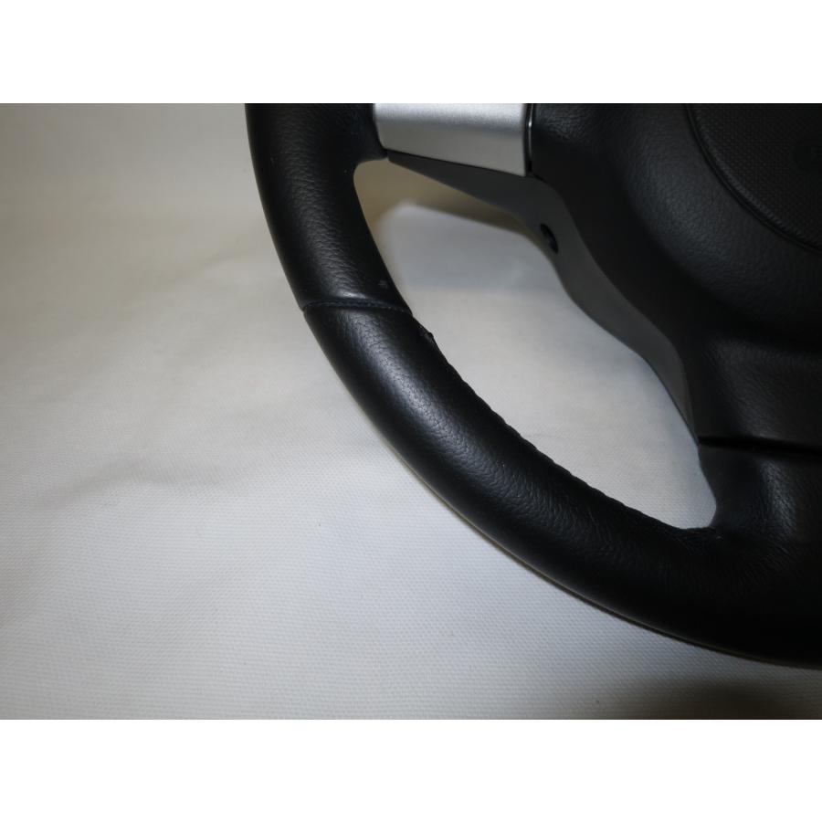 L375タント エルゴノミクスデザイン ステアリングホイール 02_sp075.jpg