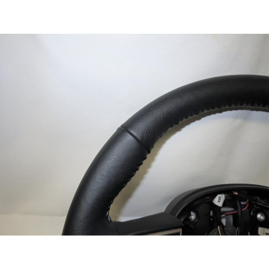 美品! レネゲード リミテッド BU24 BU14 ジープ 純正 革 ステアリング