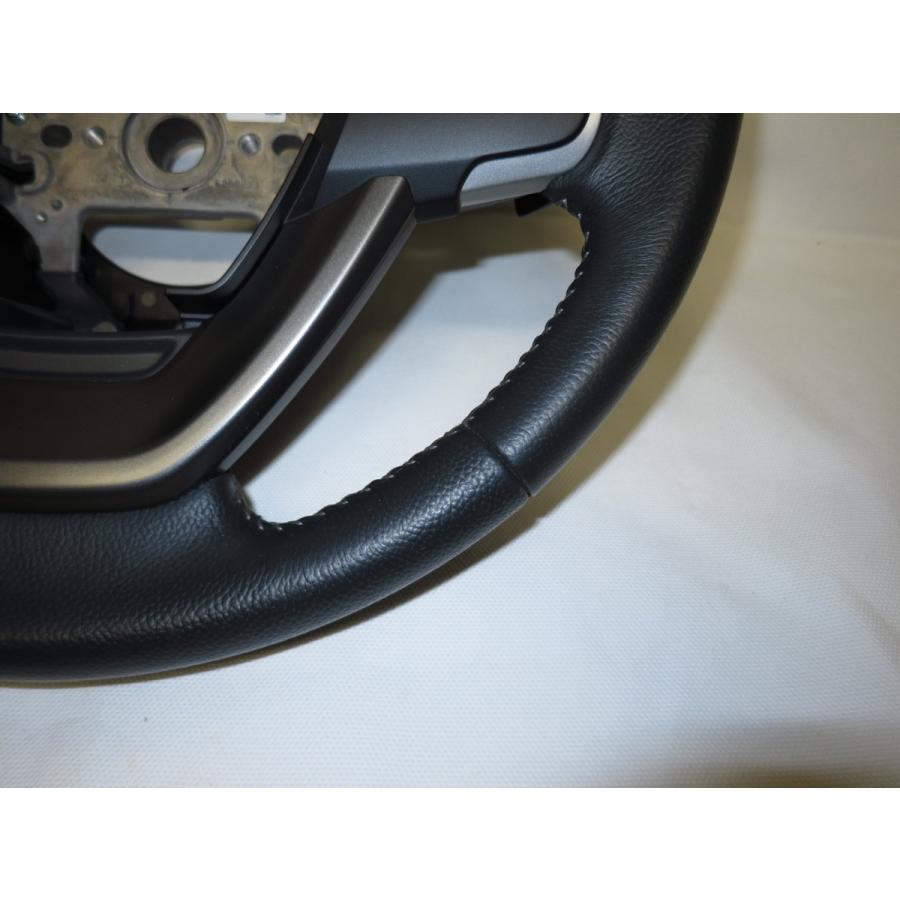 美品! パドル付!ステップワゴン スパーダ RP3 純正 革 ステアリング