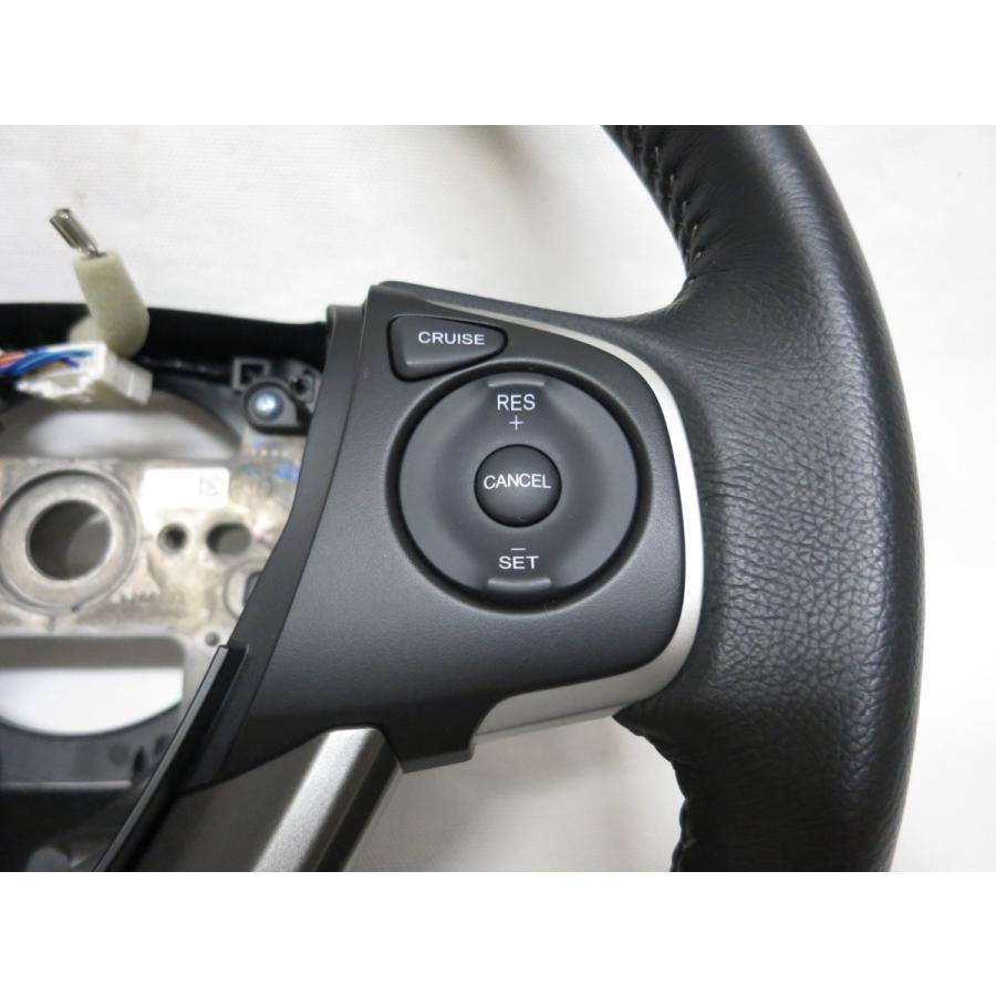 美品! パドル付!ステップワゴン スパーダ RP3 純正 革 ステアリング