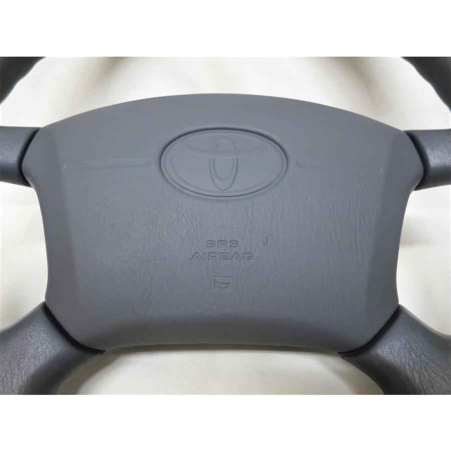 トヨタ　助手席側エアバッグカバー　ランドクルーザー 95プラド トヨタ 助手席側エアバッグカバー ランドクルーザー 95プラド