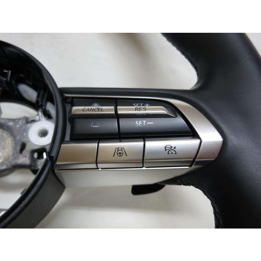 美品! ヒーター付! マツダ3 BPFP 純正 革 ステアリング ハンドル