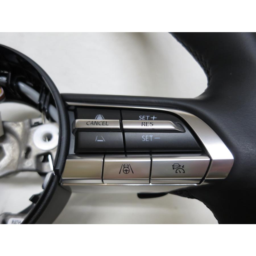 MAZDA MAZDA3 純正ハンドル　ハンドルヒーター付　未使用品 松下自動車（有限会社キシアンドサンズリミテッド） / 希少