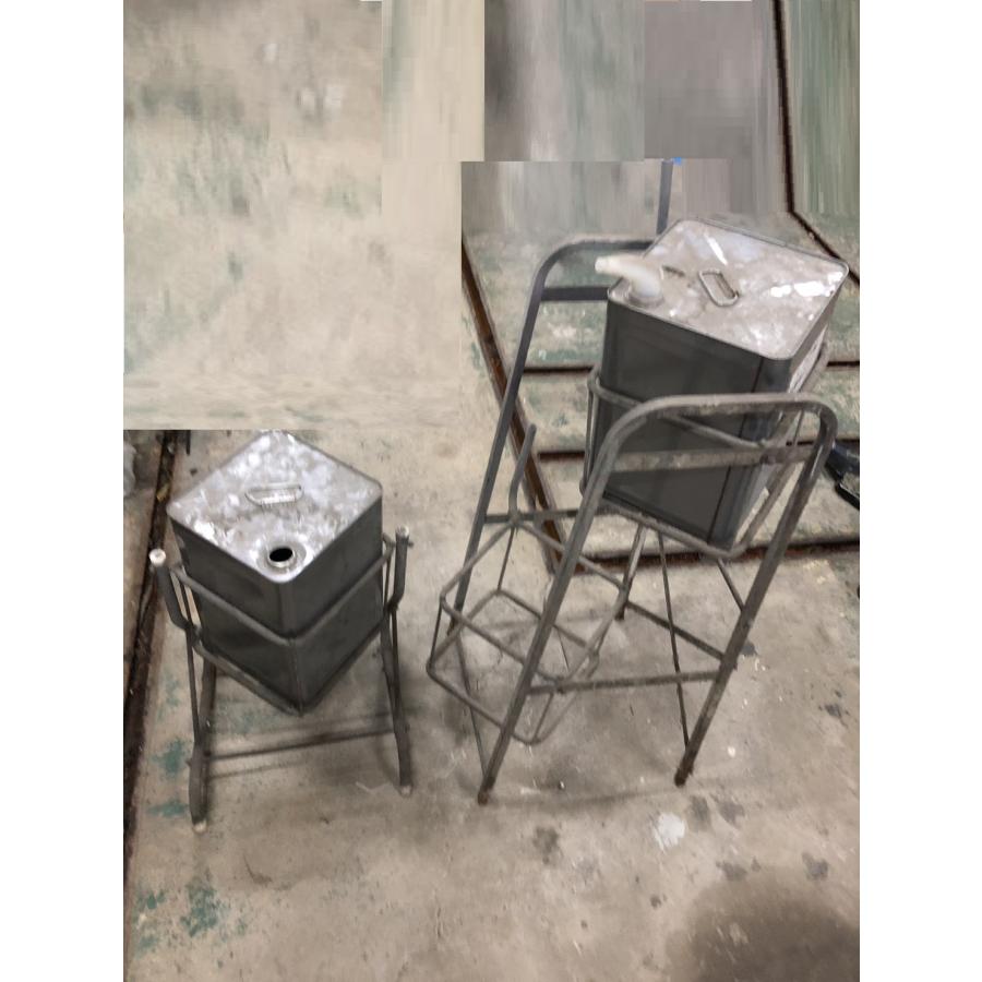 一斗缶 16L用 缶スタンド ２段 フォルダ 中古 クーラント 塗料 シンナー 接着剤 油 一斗缶スタンド 缶スタンド ラック 塗料缶 角型缶スタンド オイル