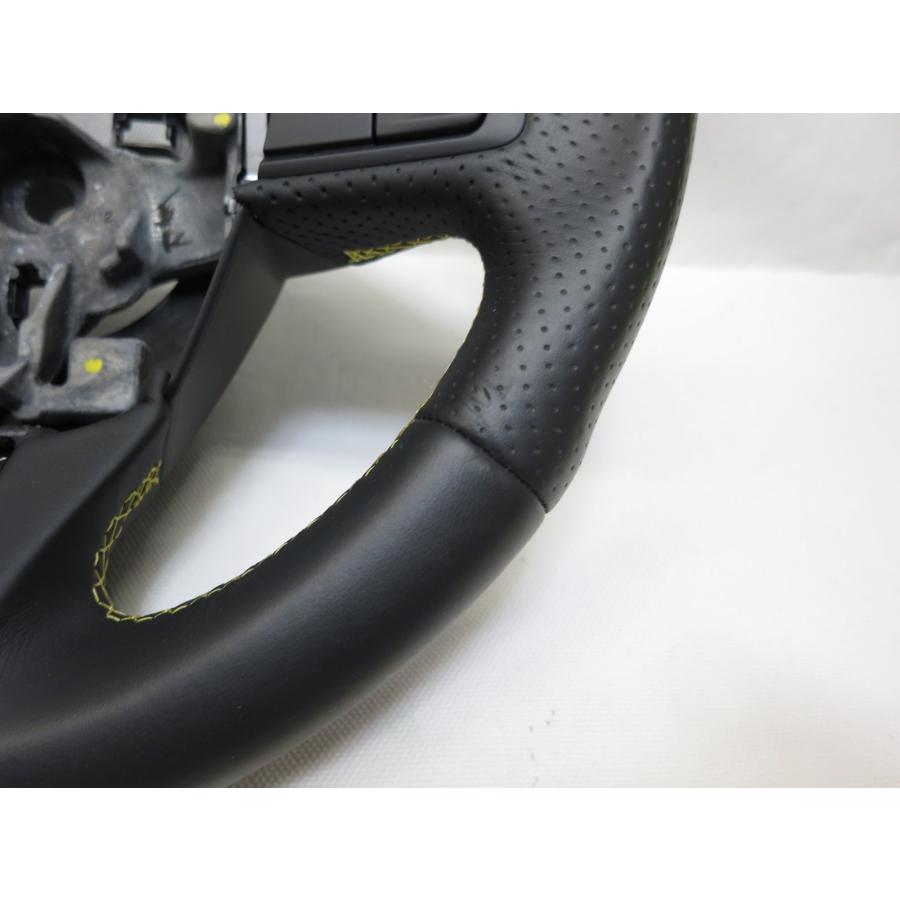 美品! メガーヌ R.S スポール DZF4R ルノー 純正 革 ステアリング