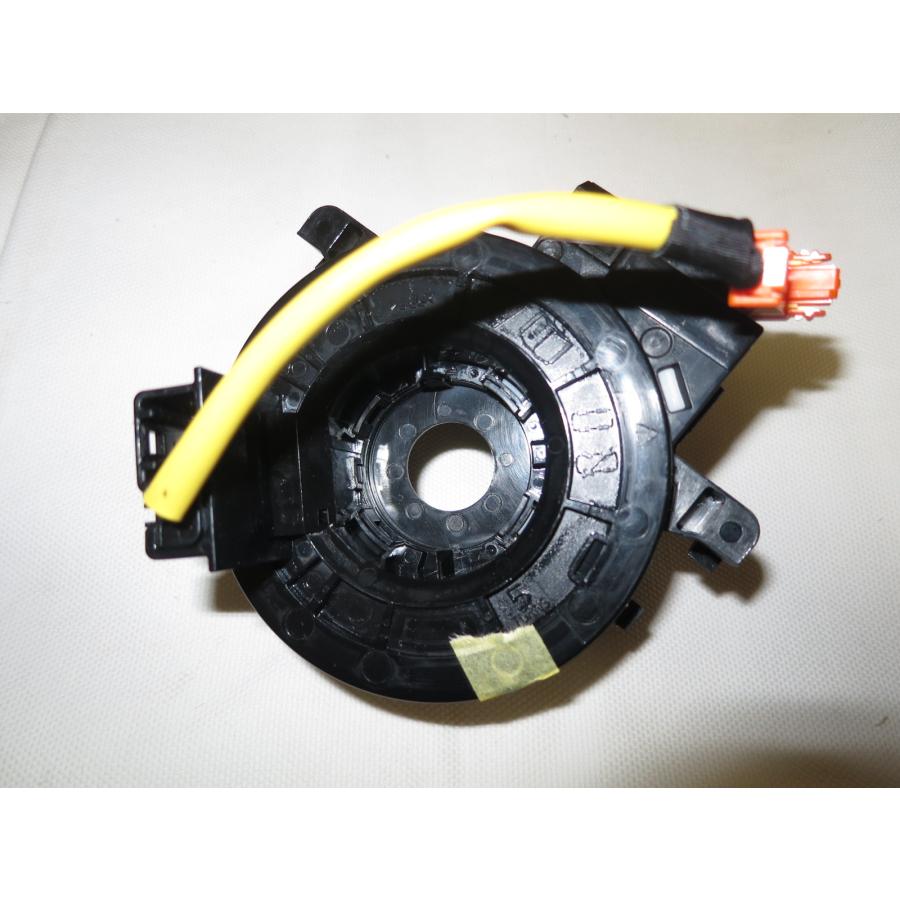 プリウス ZVW30 スパイラルケーブル 舵角センサー 1-1-2-8 ピン 正常品