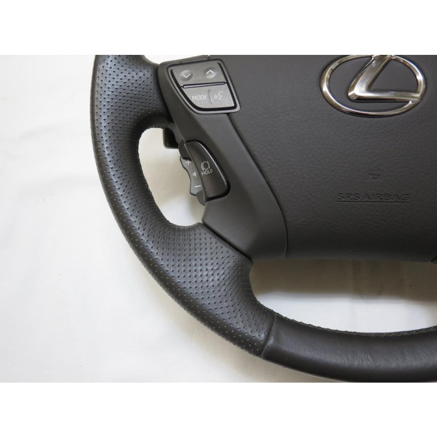 レクサス　LS600 LS460純正 コラム下 ハンドル下 カバー　革 レクサス LS600 LS460純正 コラム下 ハンドル下 カバー 革