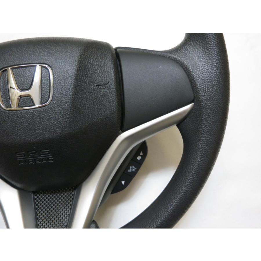 フィットGK GP ヴェゼル RU1 RU2 グレイス GM4 GM5 ステアリング 運転