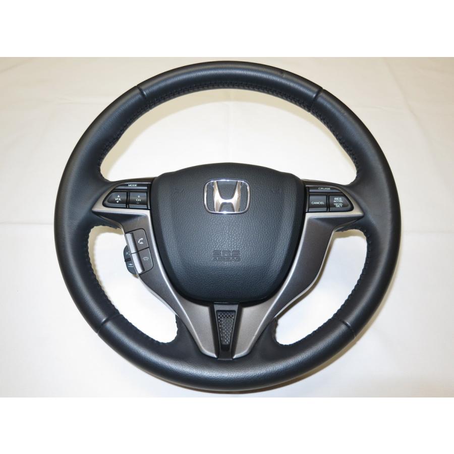 オデッセイ　ＲＢ３　　ＲＢ４　　純正　革　ステアリング　ハンドル　エアバック　エアバッグ　エアーバック　管理番号（Q-8462）インフレーター無し