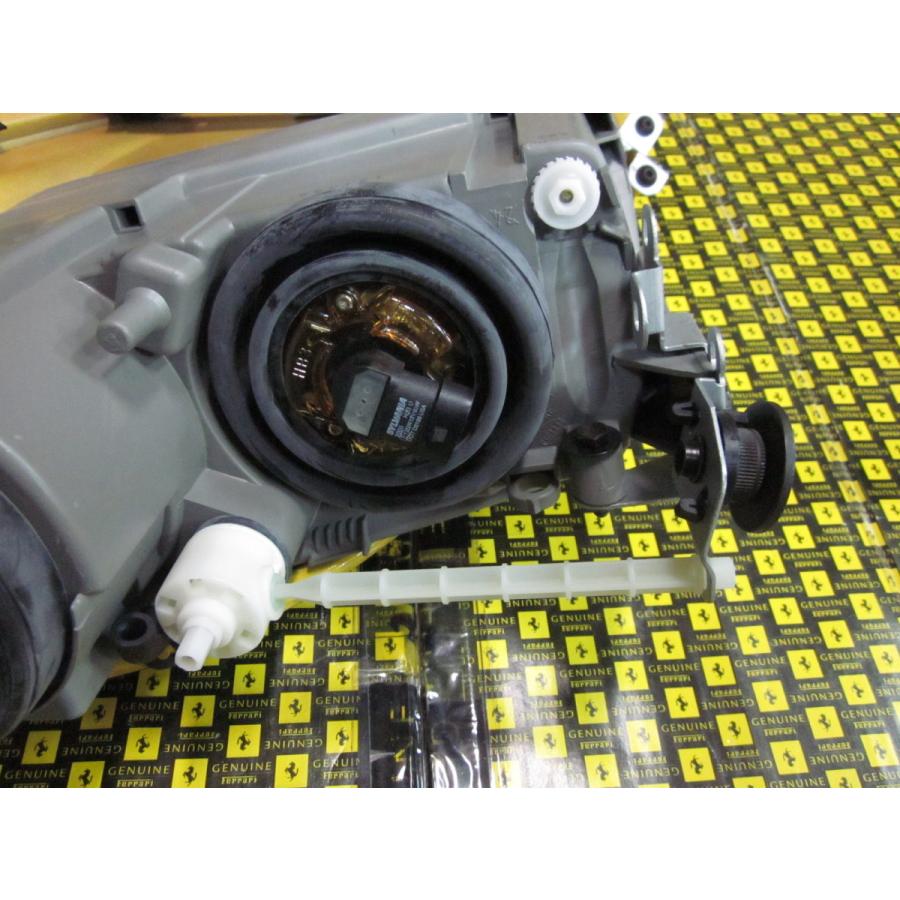 新品!! FERRARI フェラーリ F360 モデナ チャレスト ヘッドライト右