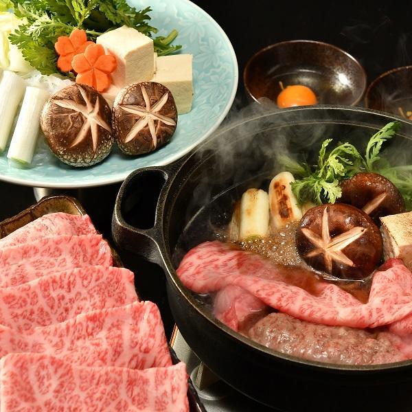 松阪牛 お歳暮 すき焼き 600g ロース ギフト 肉 牛肉 和牛 グルメ A5