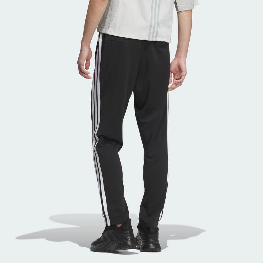 ADIDAS THREE STRIPES ジャージパンツ ナイロンパンツ adidas（アディダス）の「adidas/アディダス THREE STRIPES ナイロン