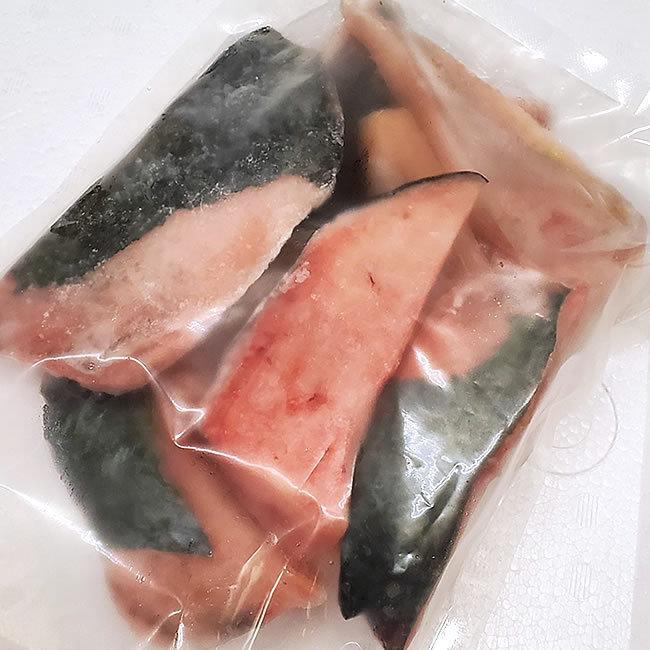 旬シイラ切り落とし 冷凍 約400ｇ 山陰浜坂産 脂がのったシイラの切り落としと頭頂部肉になります Siira Kirimi400 毎日漁港へ目利き一筋 かにの山米 通販 Yahoo ショッピング