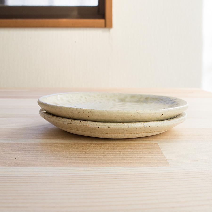 丸皿 小皿 醤油皿 取り皿 平皿 陶器 器 お皿 草木染 みかん釉薬 さくら