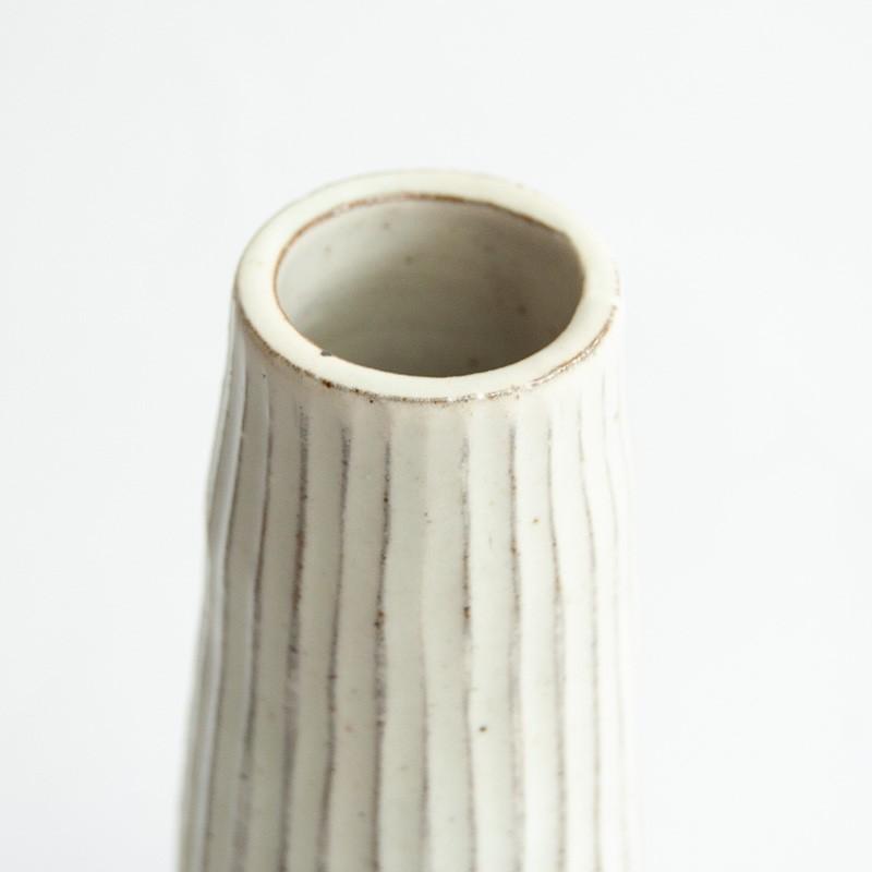 花器 花瓶 フワラーベース 一輪挿し 陶器 器 粉引 しのぎ 天草 陶磁器