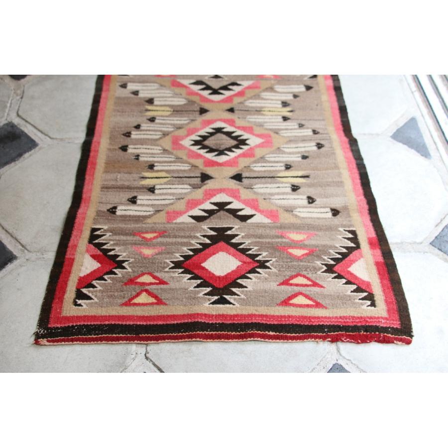 NAVAJO 1920〜30's ビンテージ ナバホラグ 105cm×66cm NAVAJO 1920〜30's ビンテージ ナバホラグ 105cm×66cm