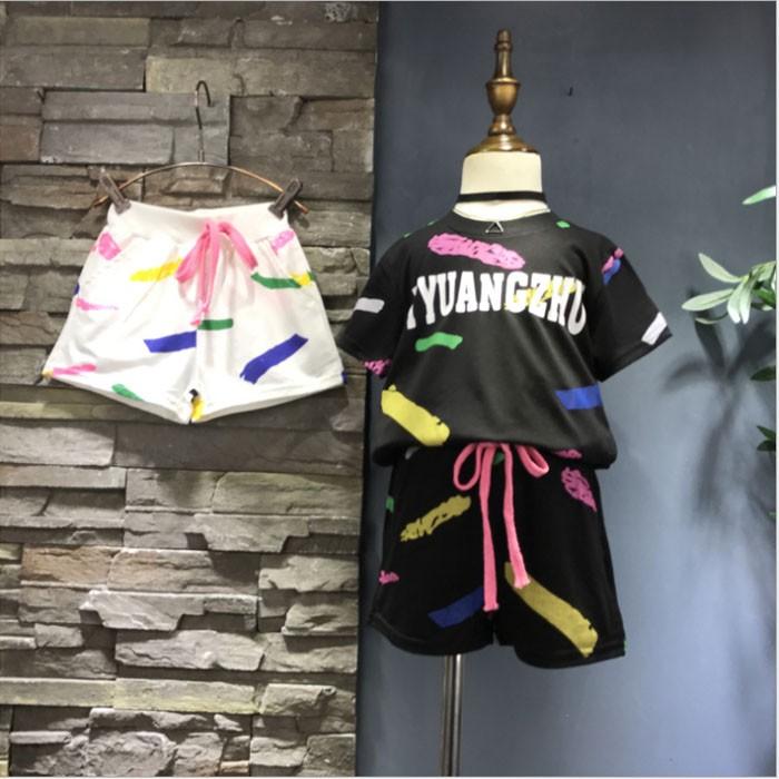 ベビー キッズ 子供服 女の子 男の子 セットアップ パンツ ペイント柄ｔシャツ ショーパンセット Mv00167 Mavelous 通販 Yahoo ショッピング