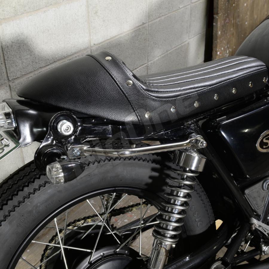 Sr400 Sr500 カフェ シート バーチカル リベット 茶 ブラウン カフェレーサー スタイル バイク スタッド タックロール シングル 2h6 1jr Rh01j 2j2 1jn ビッグワンyahoo 店 通販 Yahoo ショッピング