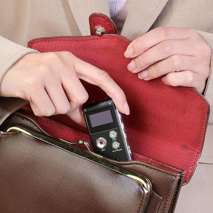 シニア向け ボイスレコーダー 押すだけ 簡単 録音 小型 デジタル 録音機 声録音 会話 音声 記録 ボイスメモ レコーダー コンパクト 操作簡単 高齢者 電池不要 |  | 03