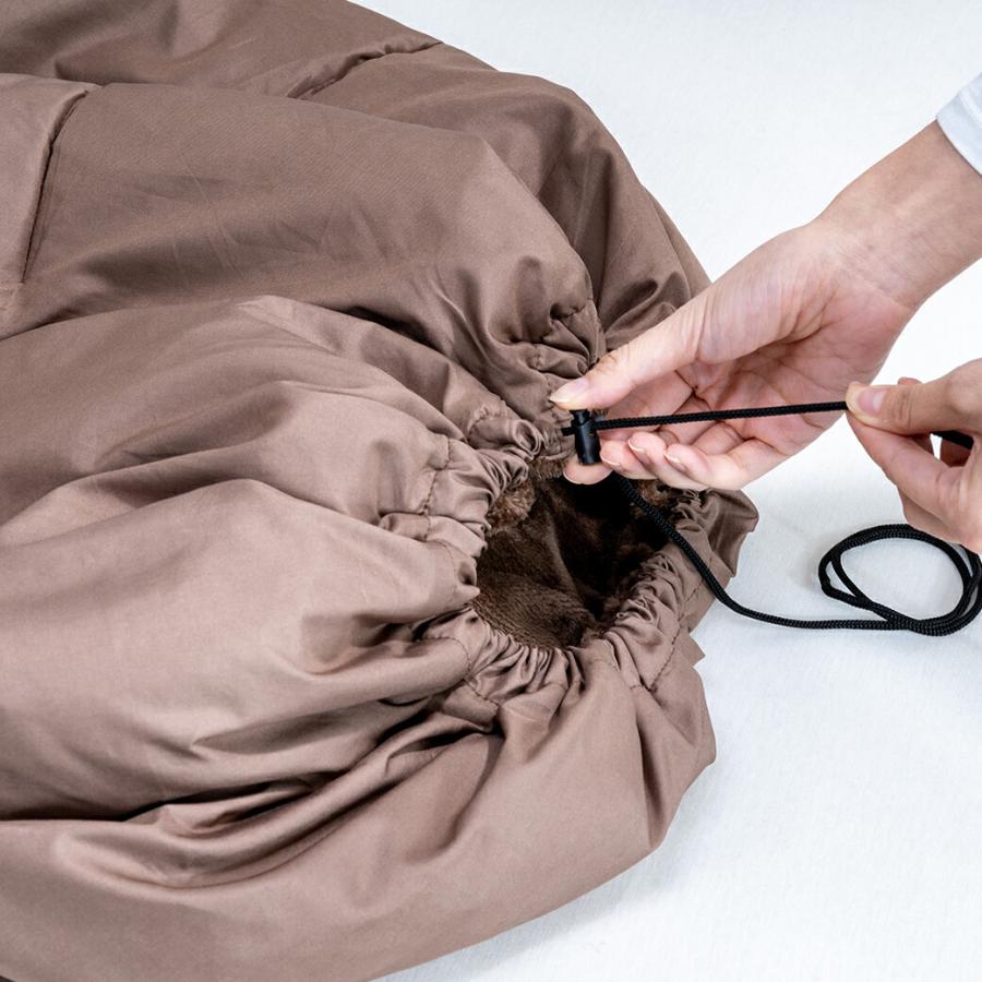 ファミラ あったか5WAYトリプルウォーム寝袋 2枚組 着る寝袋 手が出せる ポケット付き 寝袋 掛け布団 着る毛布 保温 蓄熱 布団 シュラフ アウトドア 車中泊 防災 |  | 13