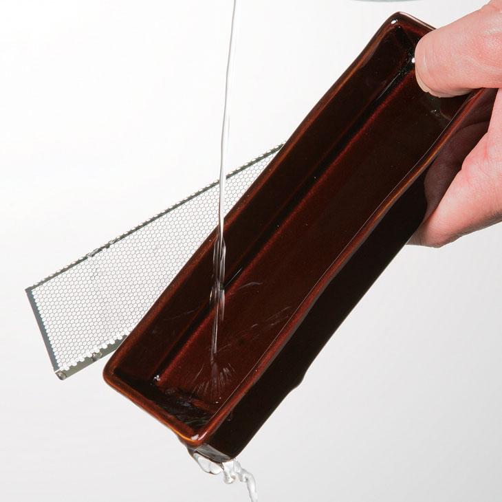 線香皿 横置き ステンレス網 陶器 線香 ねかせる 線香立て 線香ケース 仏壇 線香 皿 網 プレート 香炉皿 仏具 |  | 03